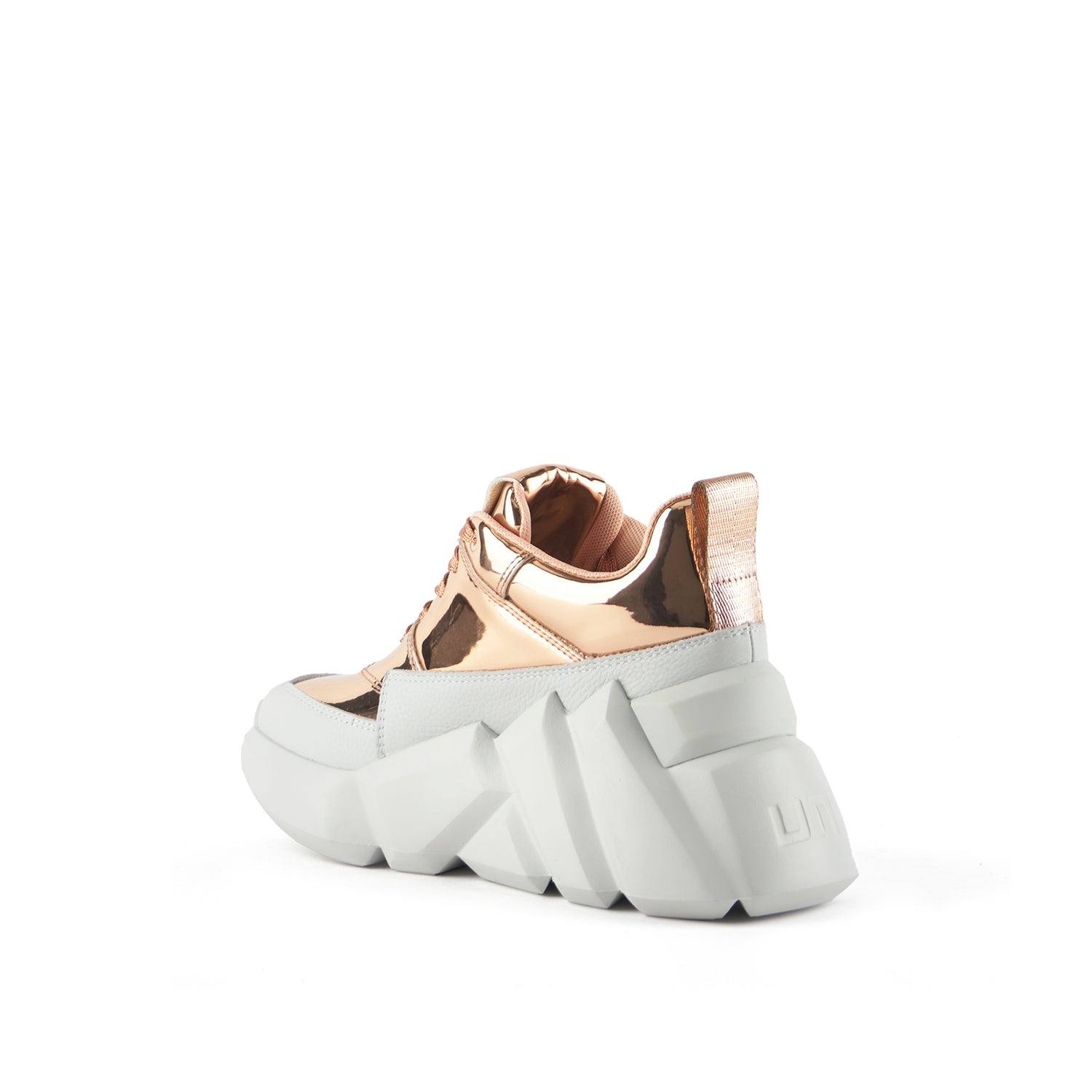 Space Kick Max – United Nude