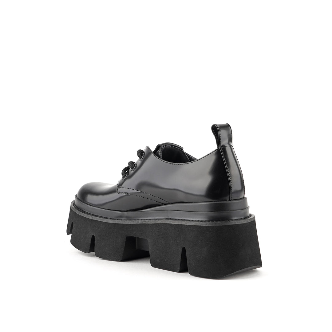 stomper derby lo black 4 angle in