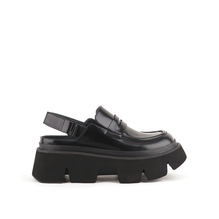 stomper loafer black 1 outside