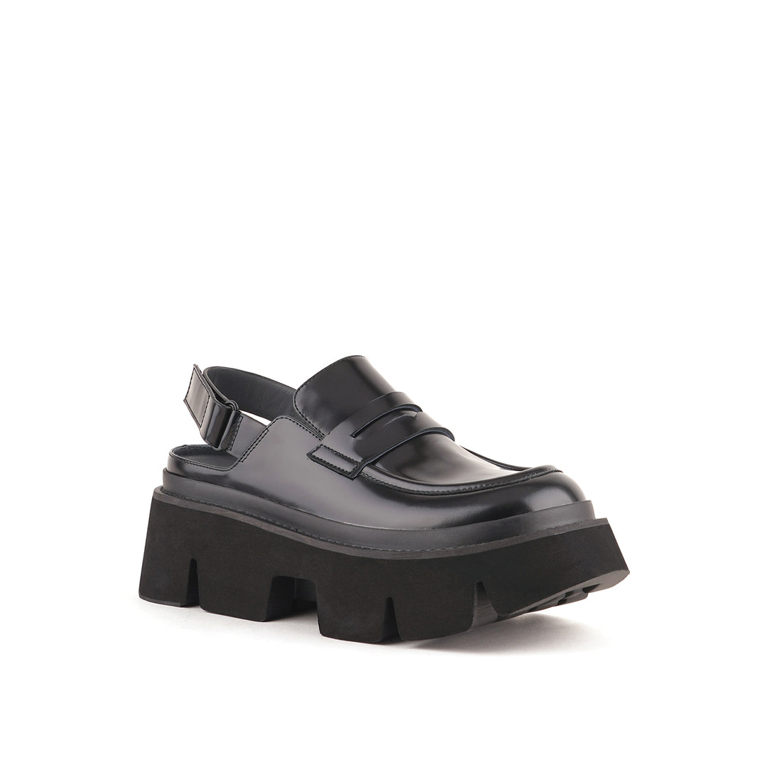 stomper loafer black 2 angle out