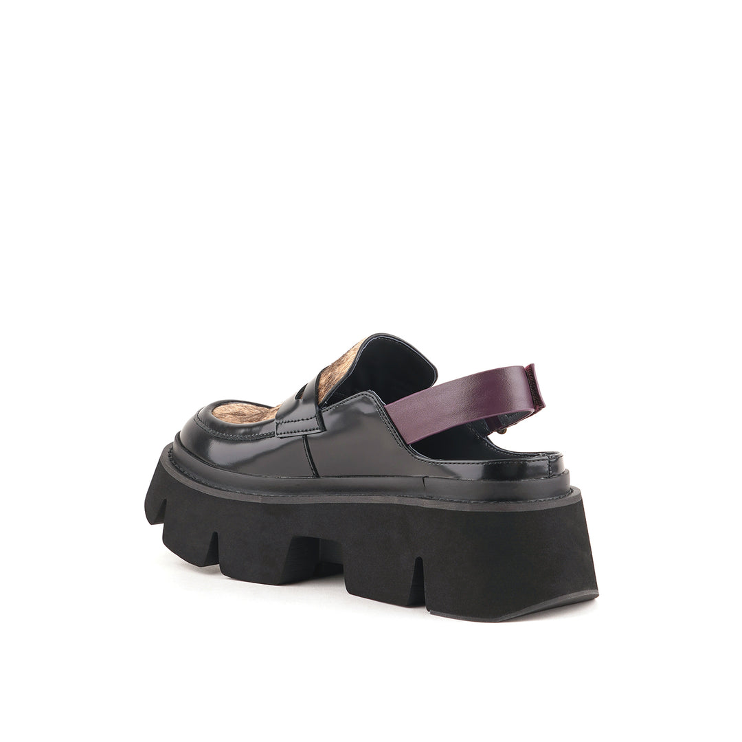 stomper loafer tawny 4 angle in