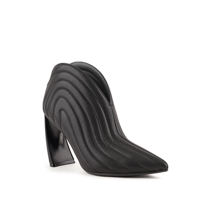 zuma luna hi black 2 angle out