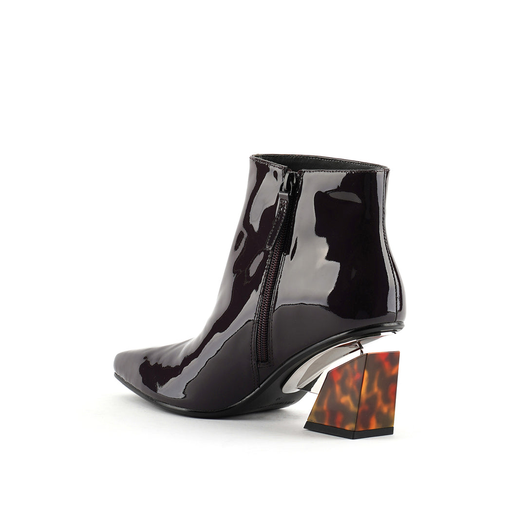 arix bootie mid midnight brown angle in view