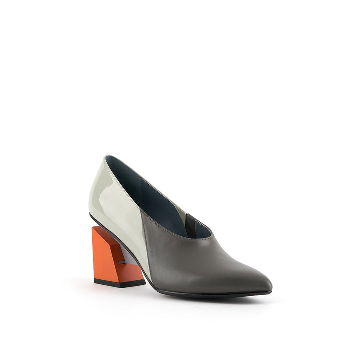 arix pump mid dakar 2 angle out view