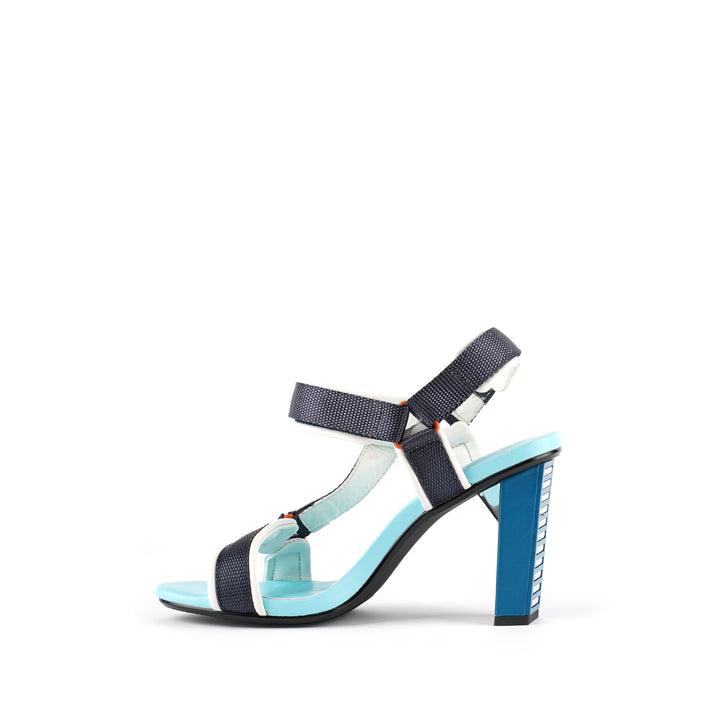 aura hi blue beat in view