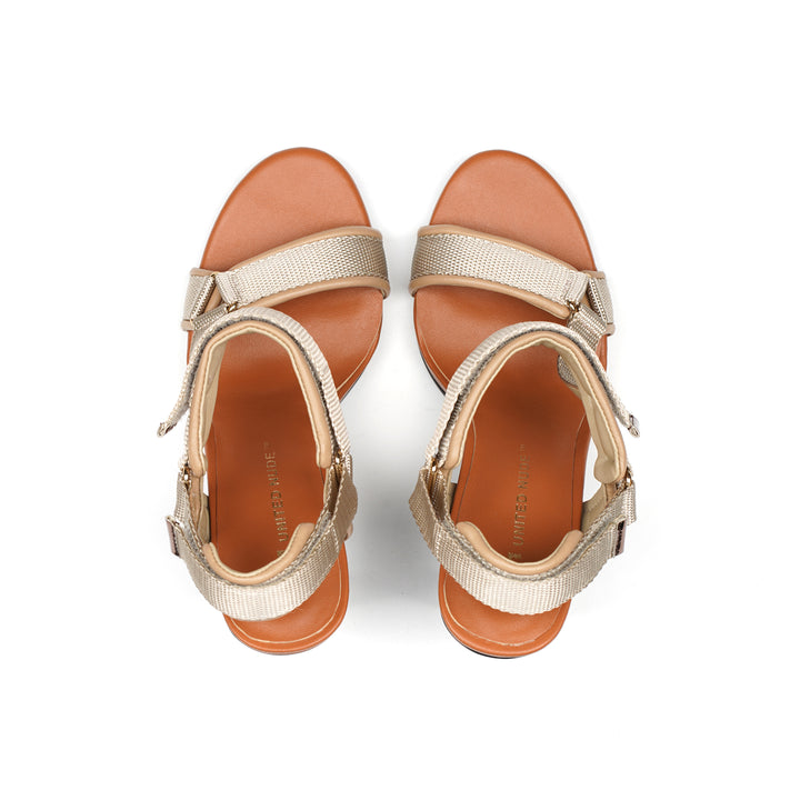 aura hi toffee top view