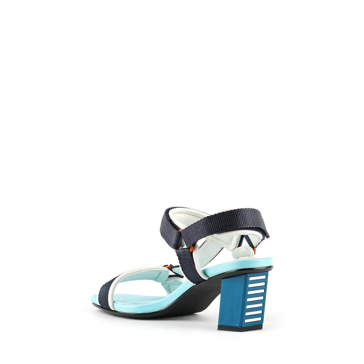 aura mid blue beat angle in view