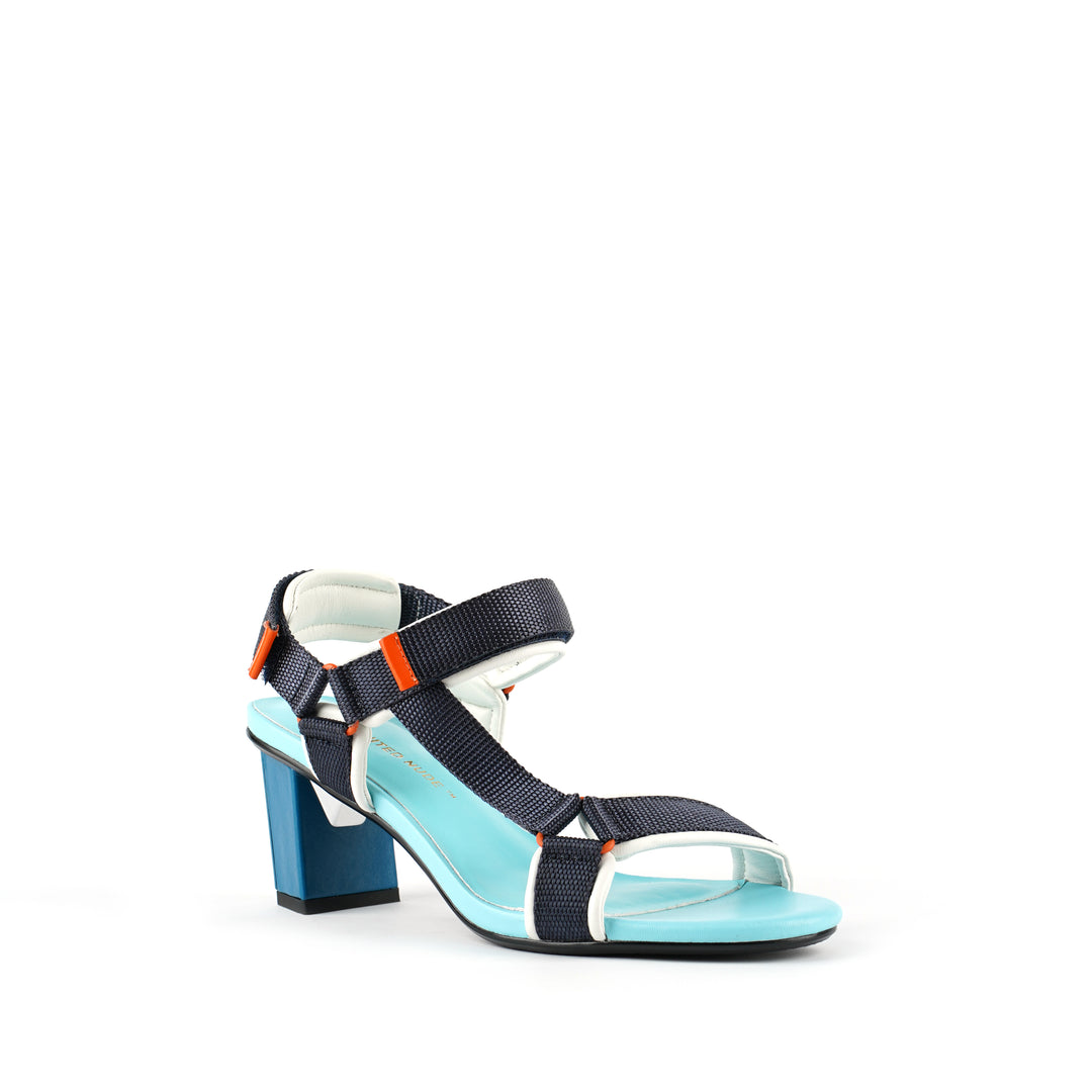 aura mid blue beat angle out view