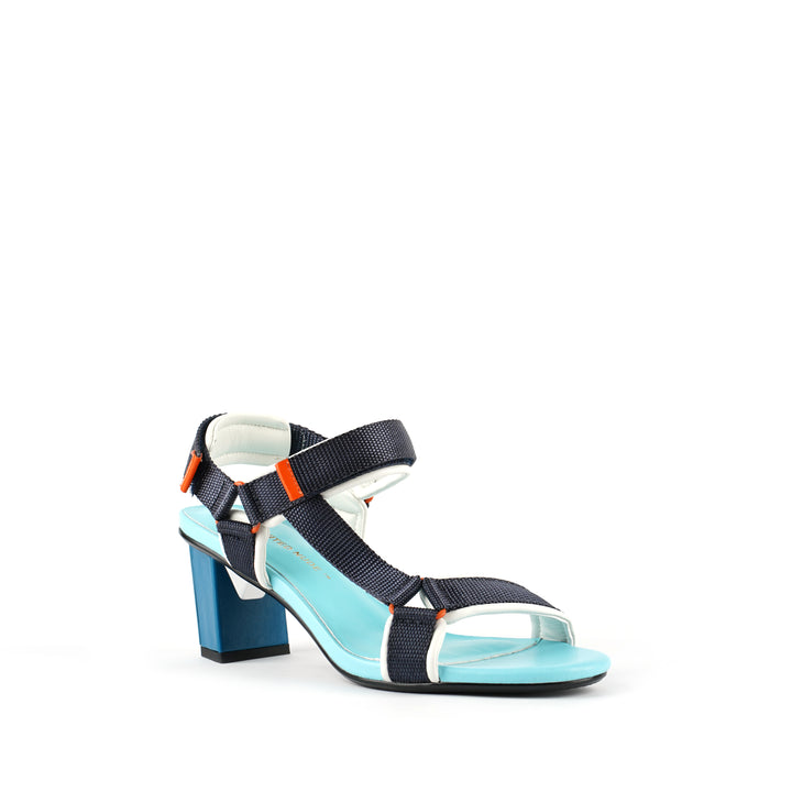 aura mid blue beat angle out view