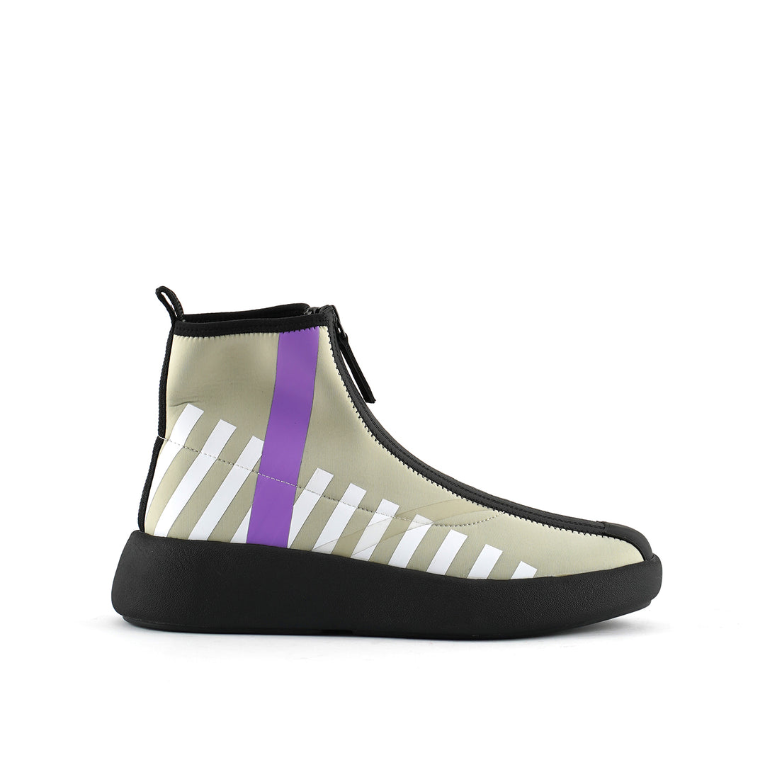 bo calli silver grey out view