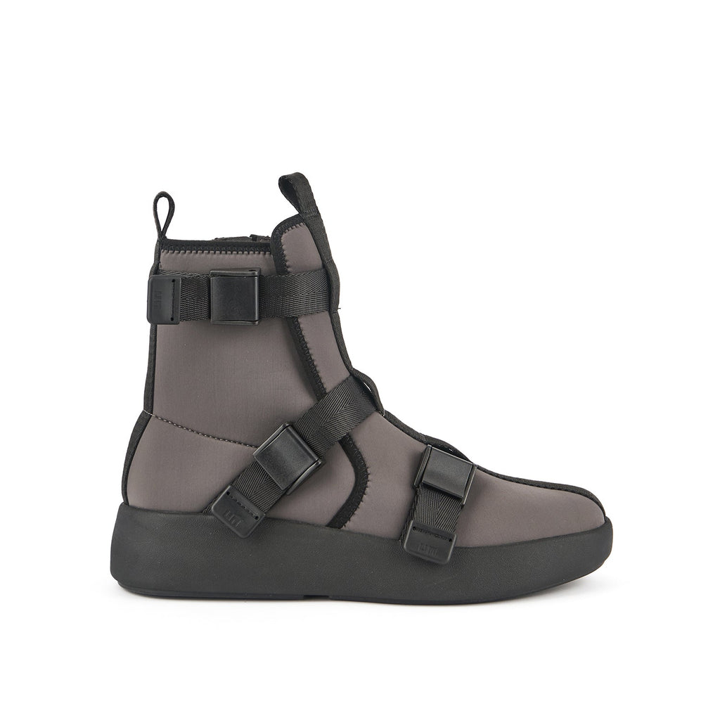 Please who knows where I can purchase these LV Foch Mule sandals in a size  44? : r/Louisvuitton