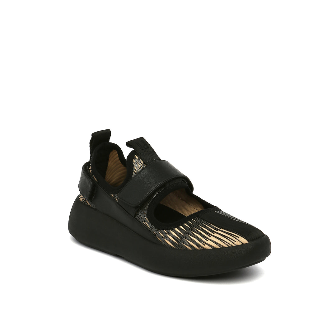 bo mj ivory + black angle out view