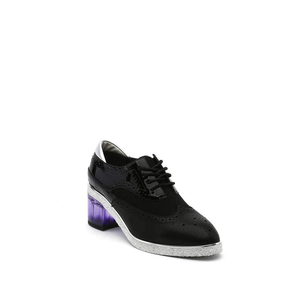 brogue black + marble angle out view