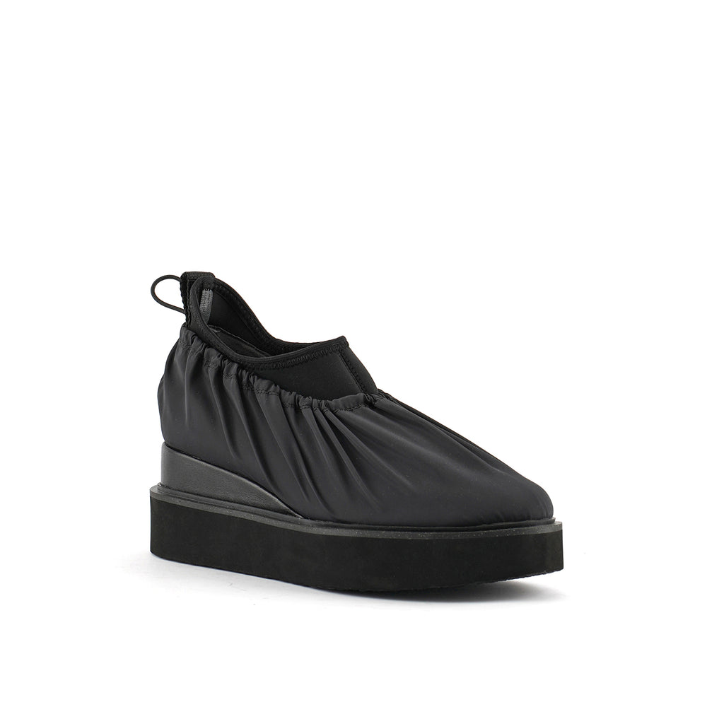 cover casual black angle out view