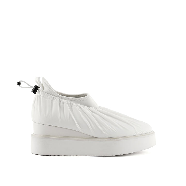 cover casual grey white out view