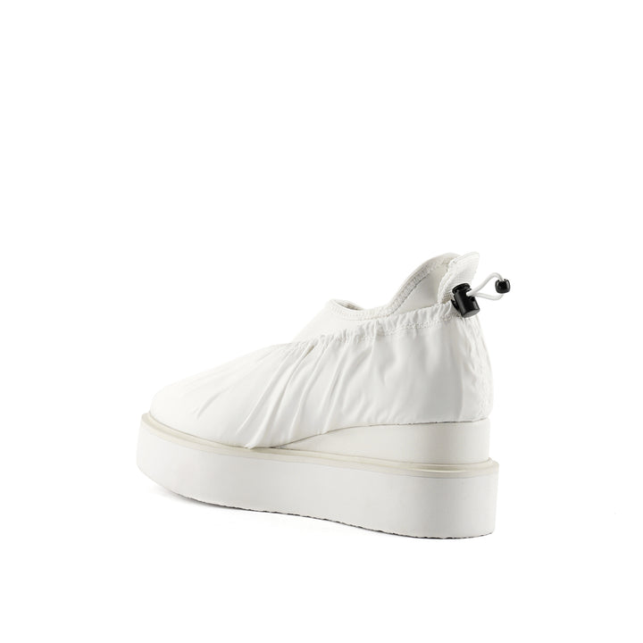 cover casual grey white angle in view