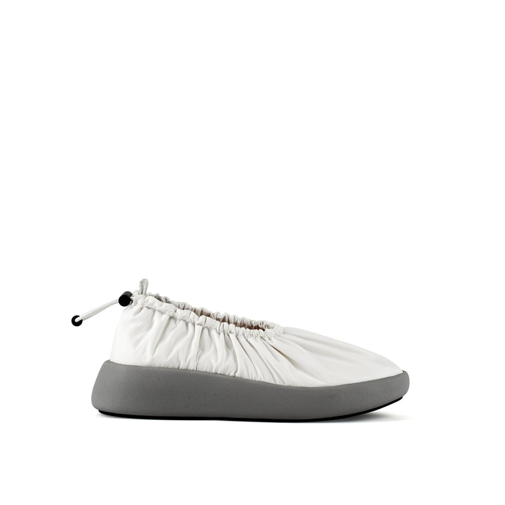 cover off white 1 out view