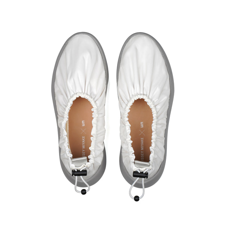 cover off white 5 top view