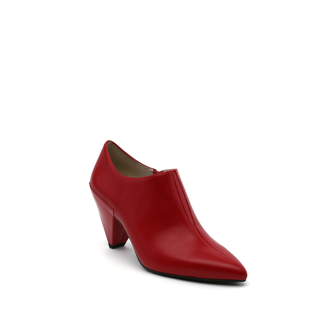delta pure pump deep red angle out view