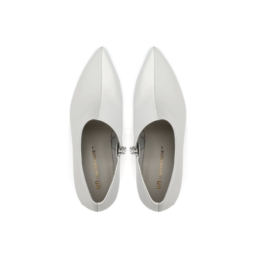 delta pure pump white top view