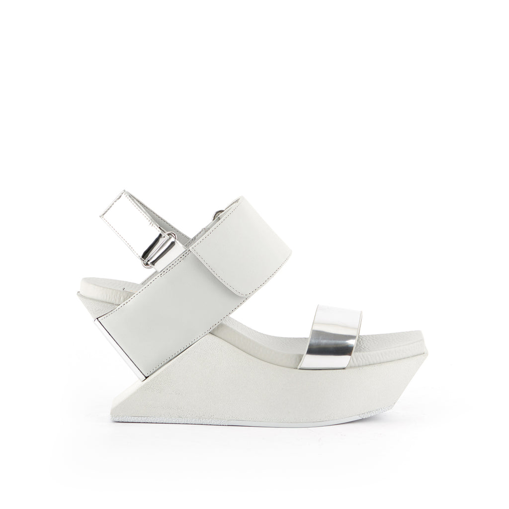 delta wedge sandal mylar out view