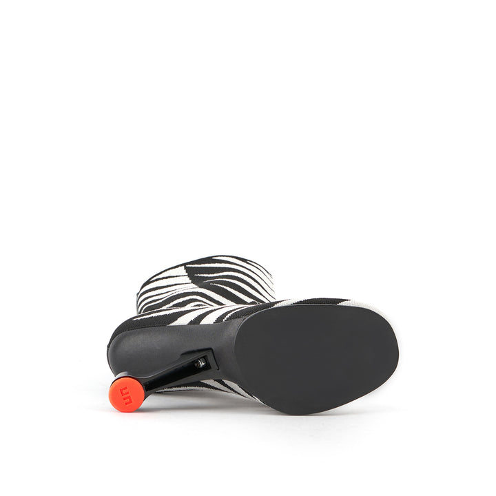 eamz fab bootie mono 6 bottom view