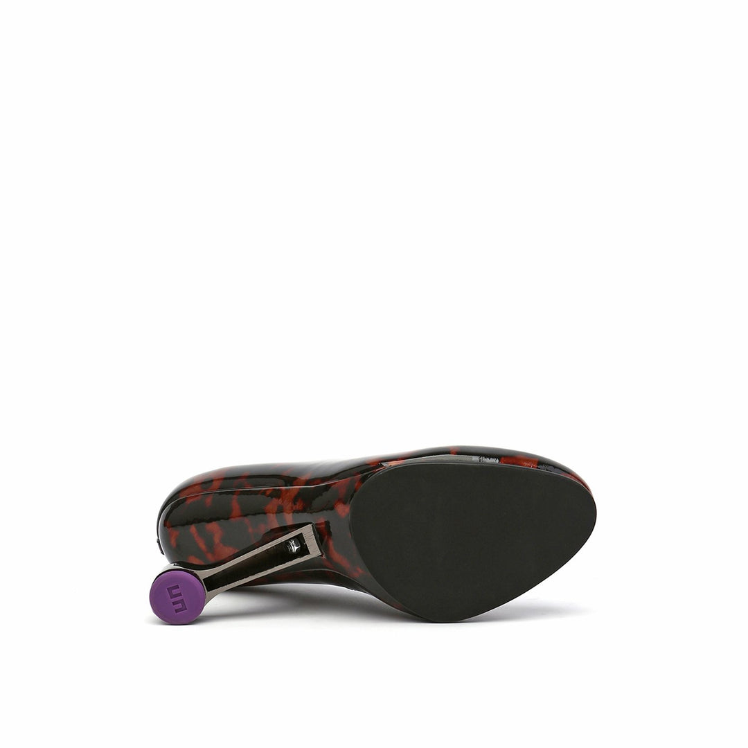 eamz pump lava bottom view