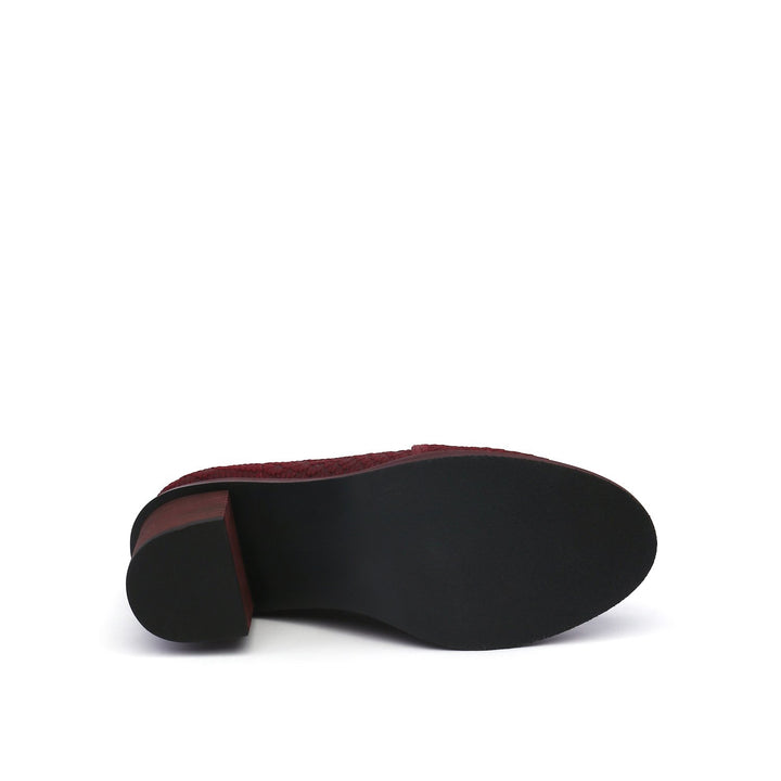 fold base burgundy bottom view