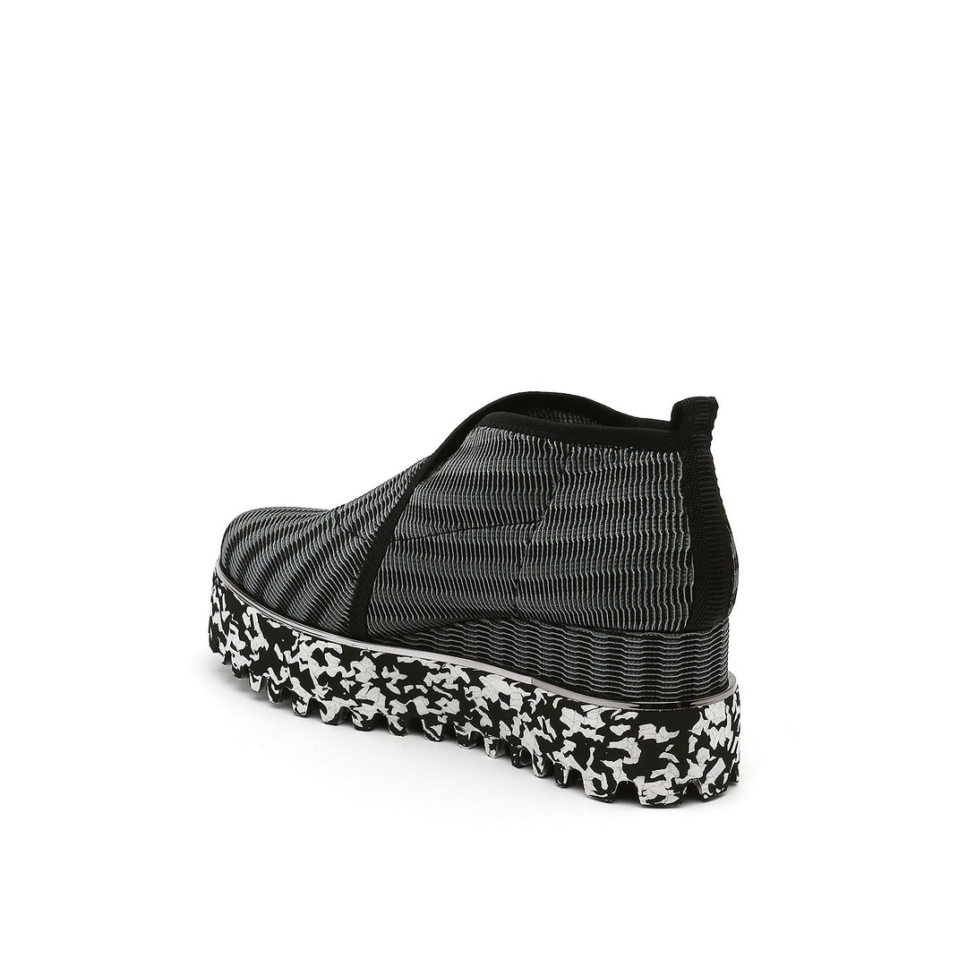 fold casual ii ash angle in view