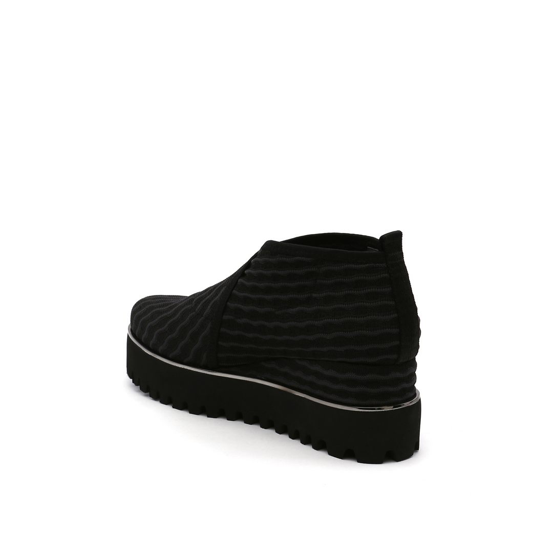 fold casual ii asphalt angle in view