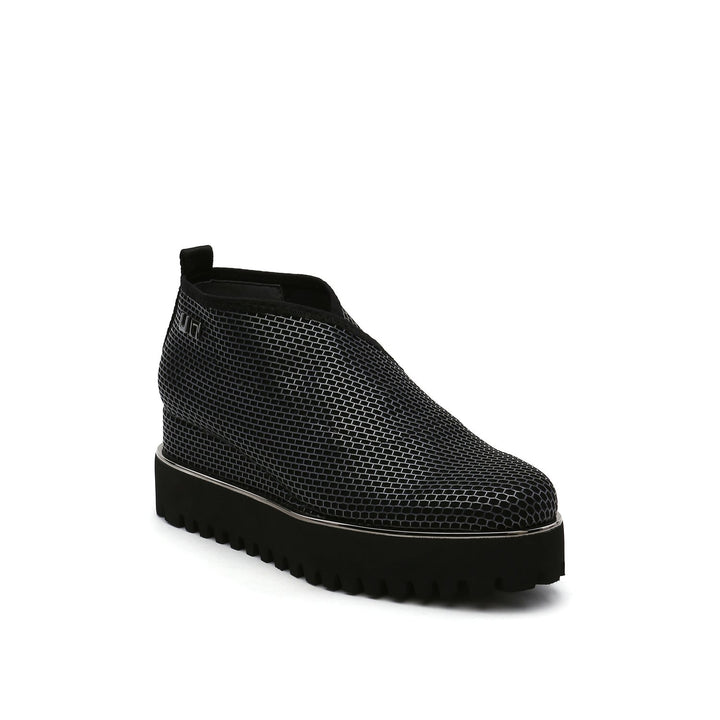 fold casual ii gunmetal angle out