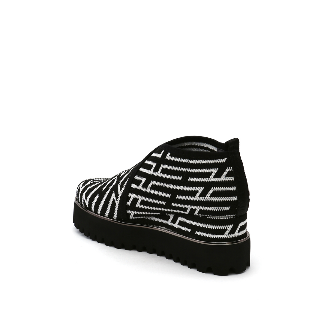 fold casual ii traffic angle in view