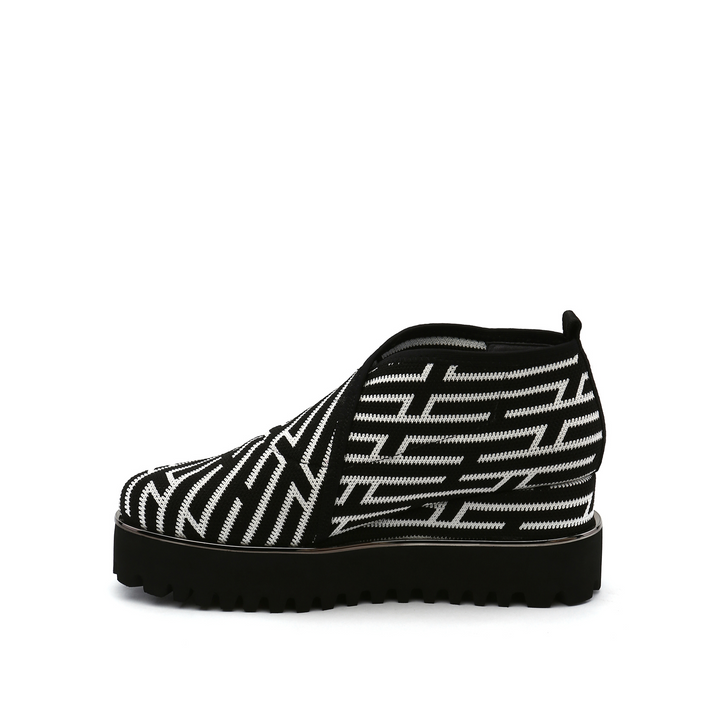 fold casual ii traffic in view