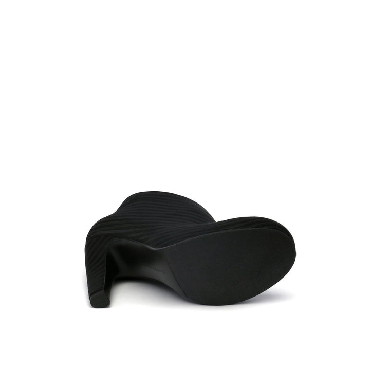 fold hi black bottom view