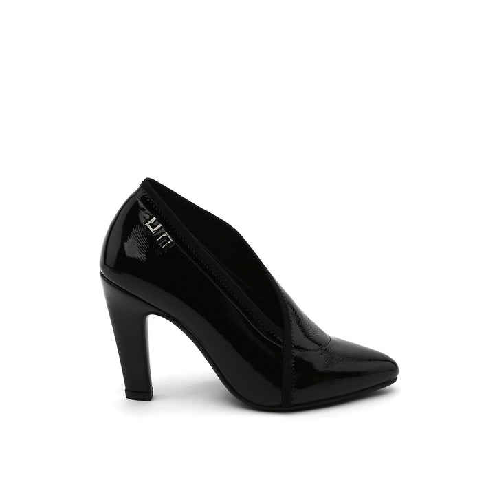 fold lite hi black patent out view