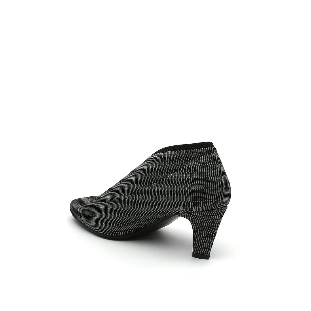 fold lite mid ash angle in view