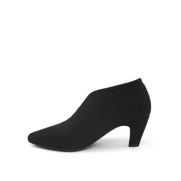 fold lite mid black in view