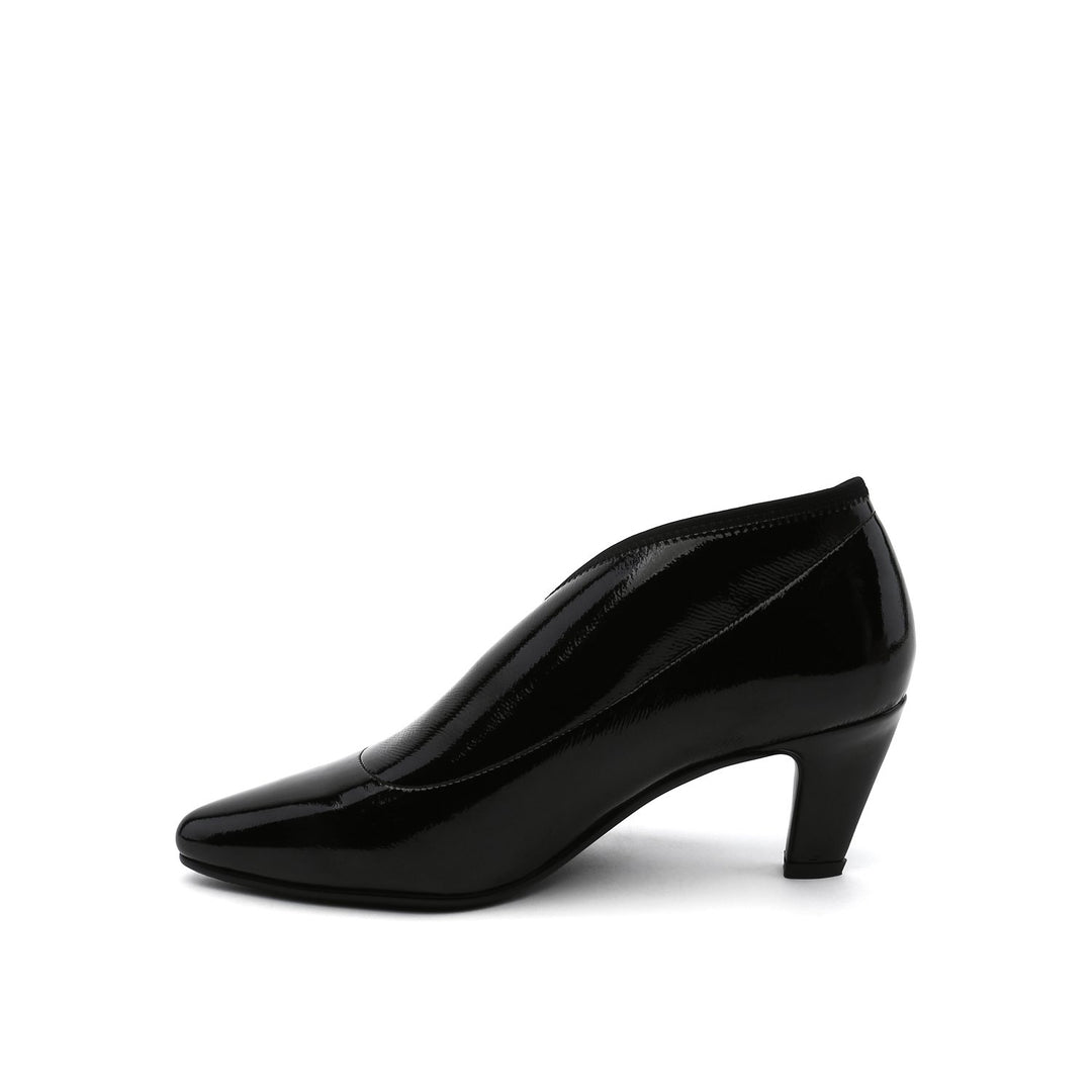 fold lite mid black patent in view