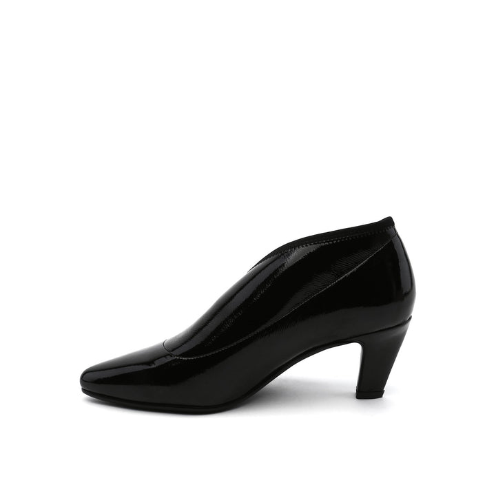 fold lite mid black patent in view