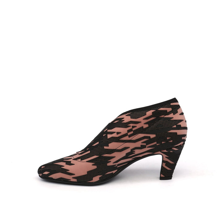 fold lite mid blush geo in view