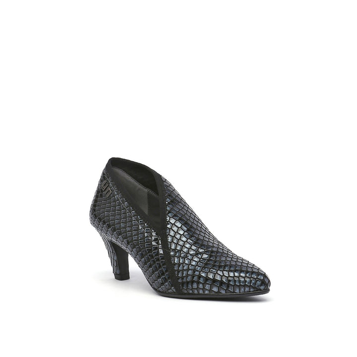 fold lite mid gun metal angle out view