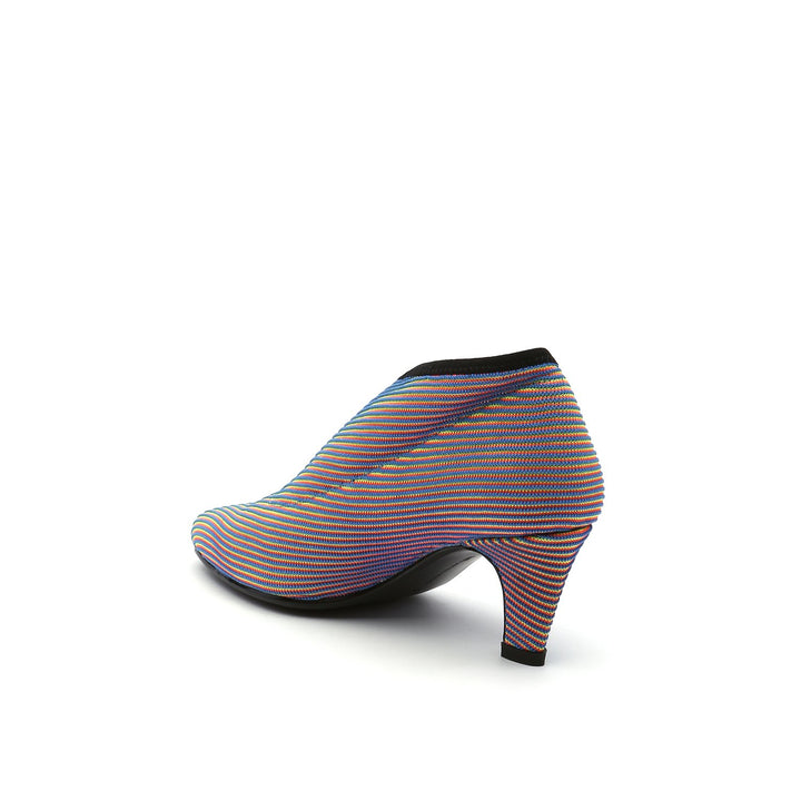 fold lite mid moire angle in view