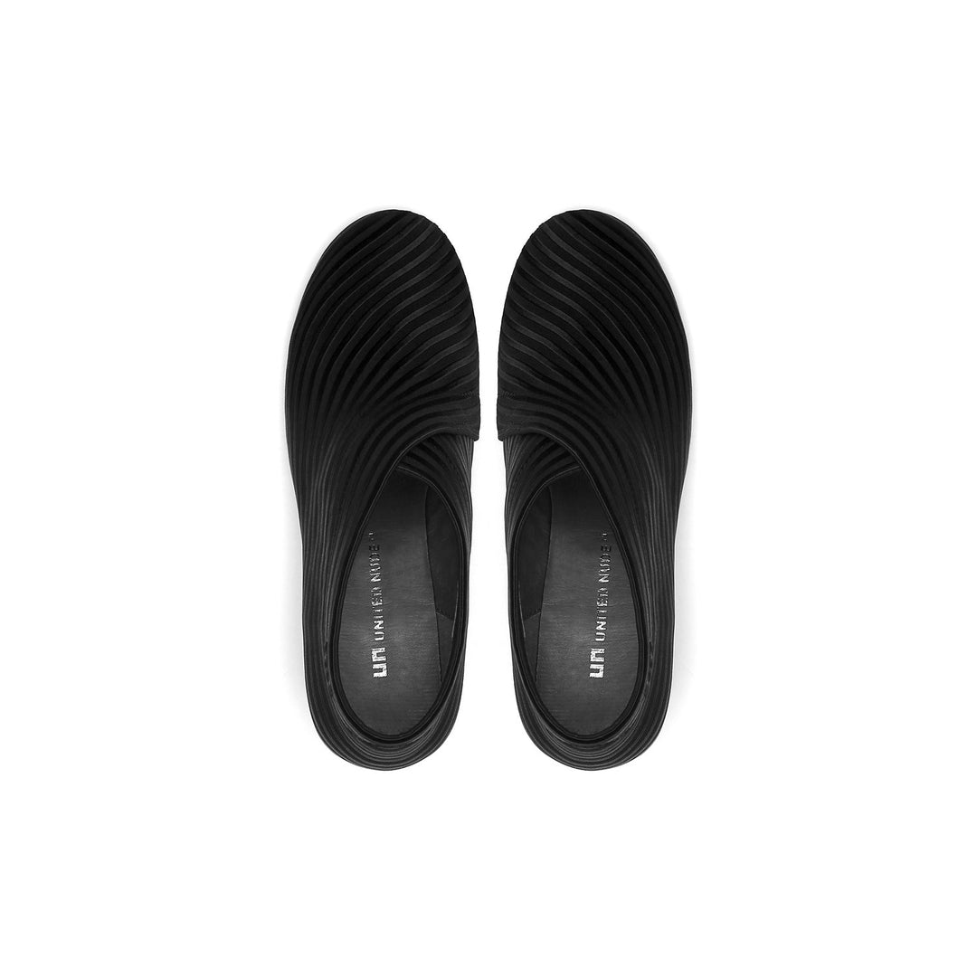 fold mid black top view