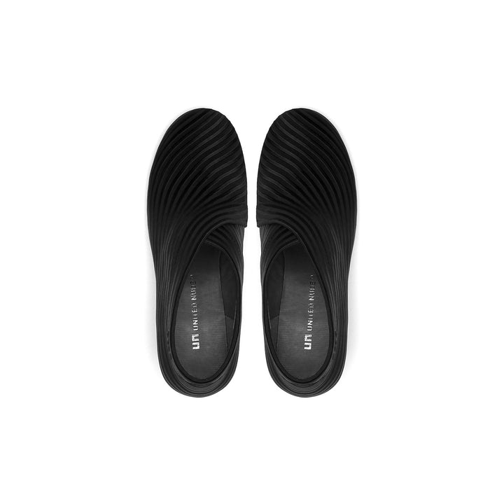 fold mid black top view