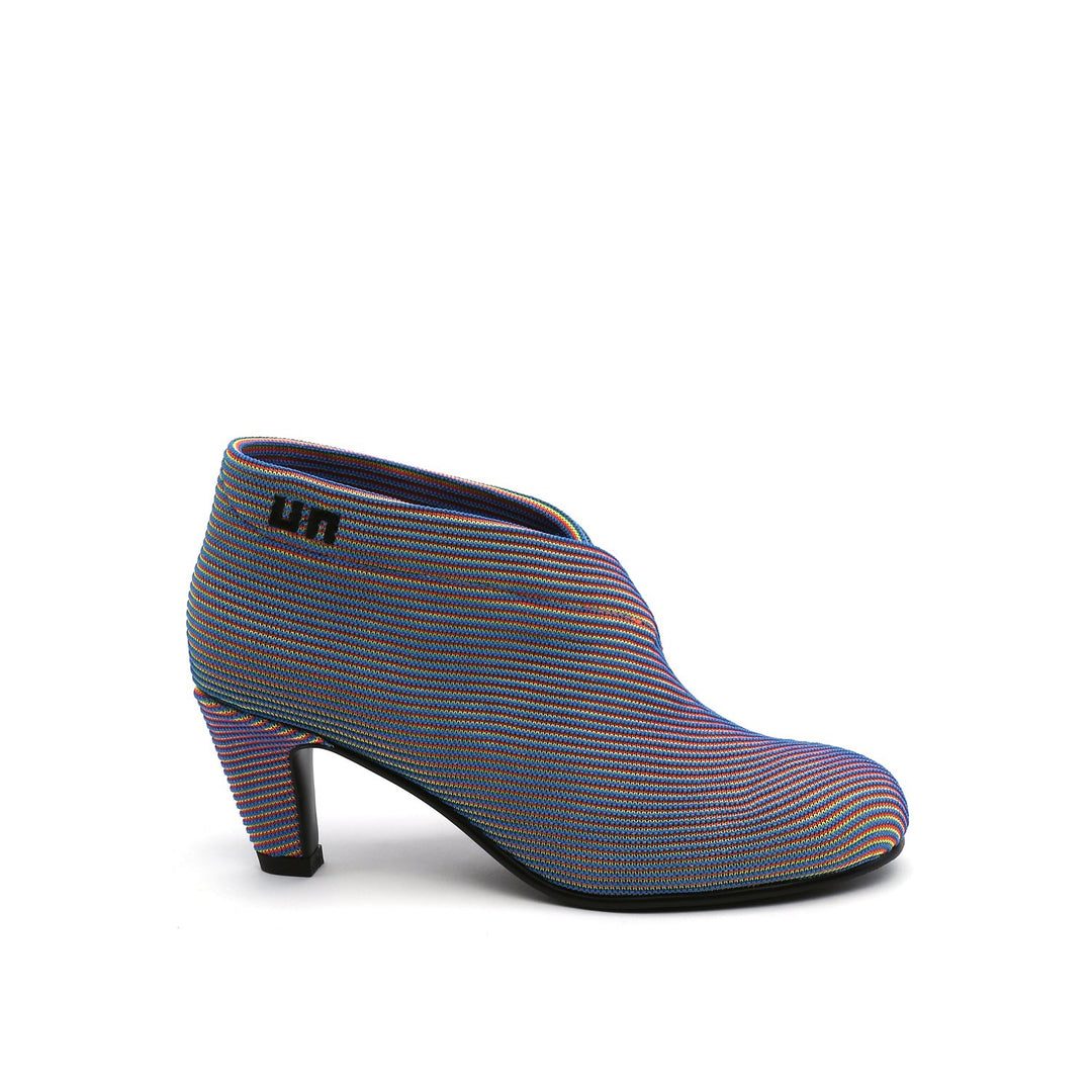 fold mid moire out view