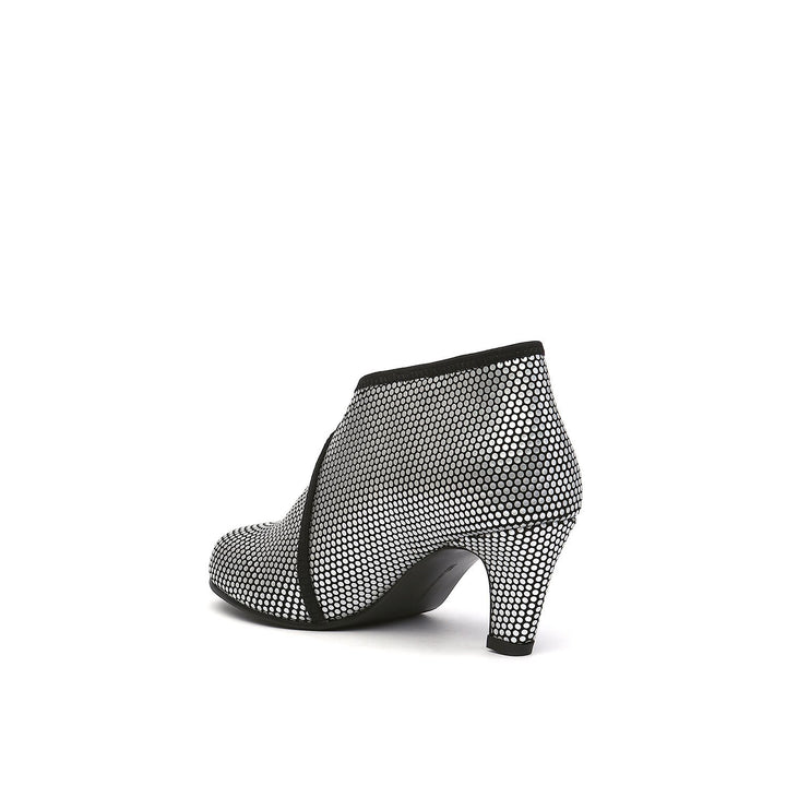 fold mid silver angle in view