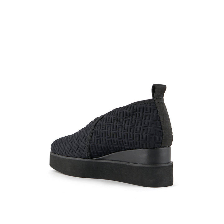 fold stella lo black 4 angle in view