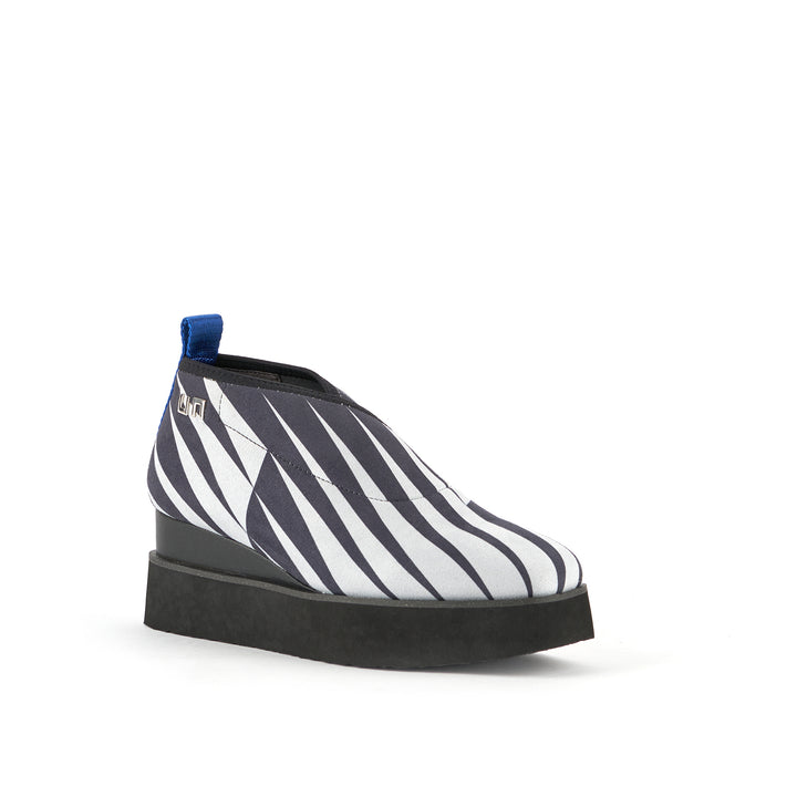 fold stella lo mono 2 angle out view