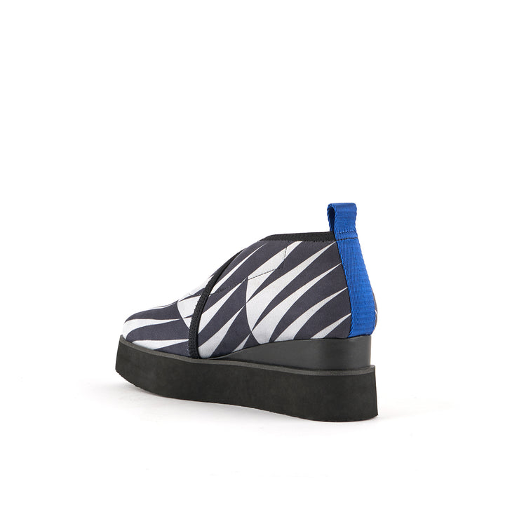 fold stella lo mono 4 angle in view