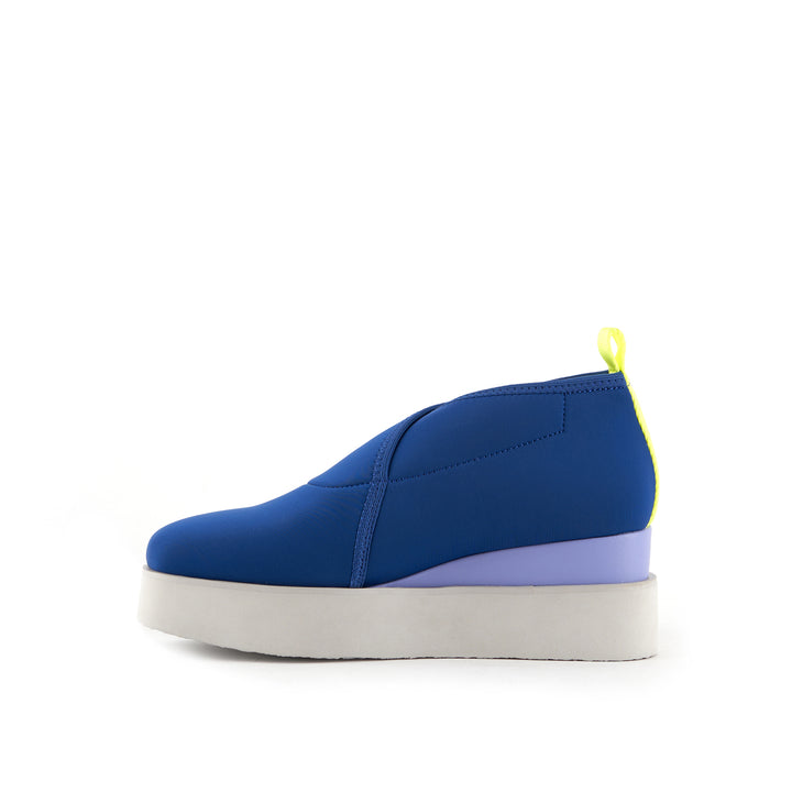 fold stella lo tokyo 3 in view